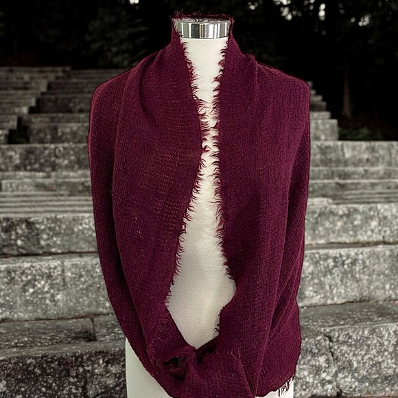 Fringe Edge Wine Color Infinity Scarf - Picture 5 of 16
